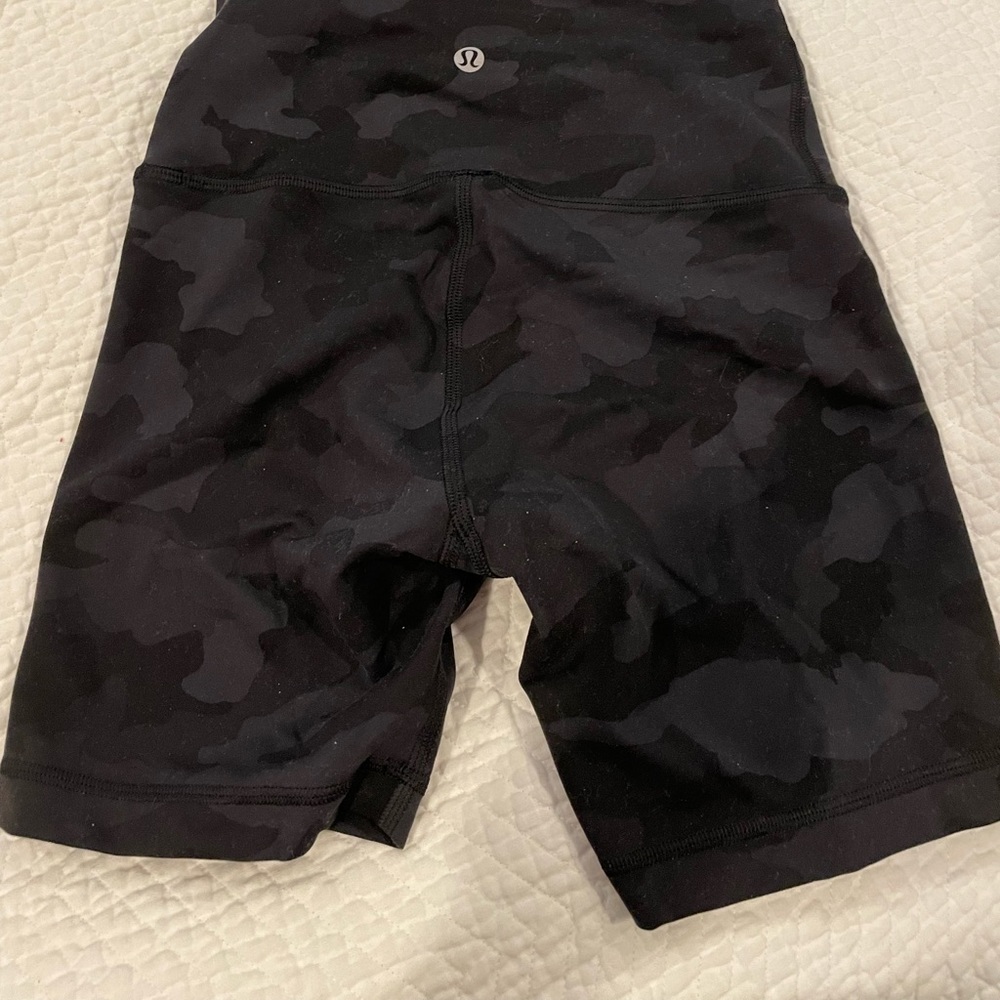 Wunder Train High-Rise Short 6”